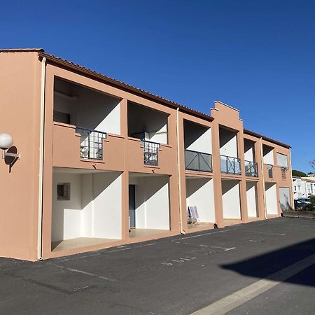 Studio Confort 2* Avec 2 Parkings Prives, Proche Thermes, Calme Et Bien Equipe - Balaruc-Les-Bains - Fr-1-553-114 Buitenkant foto