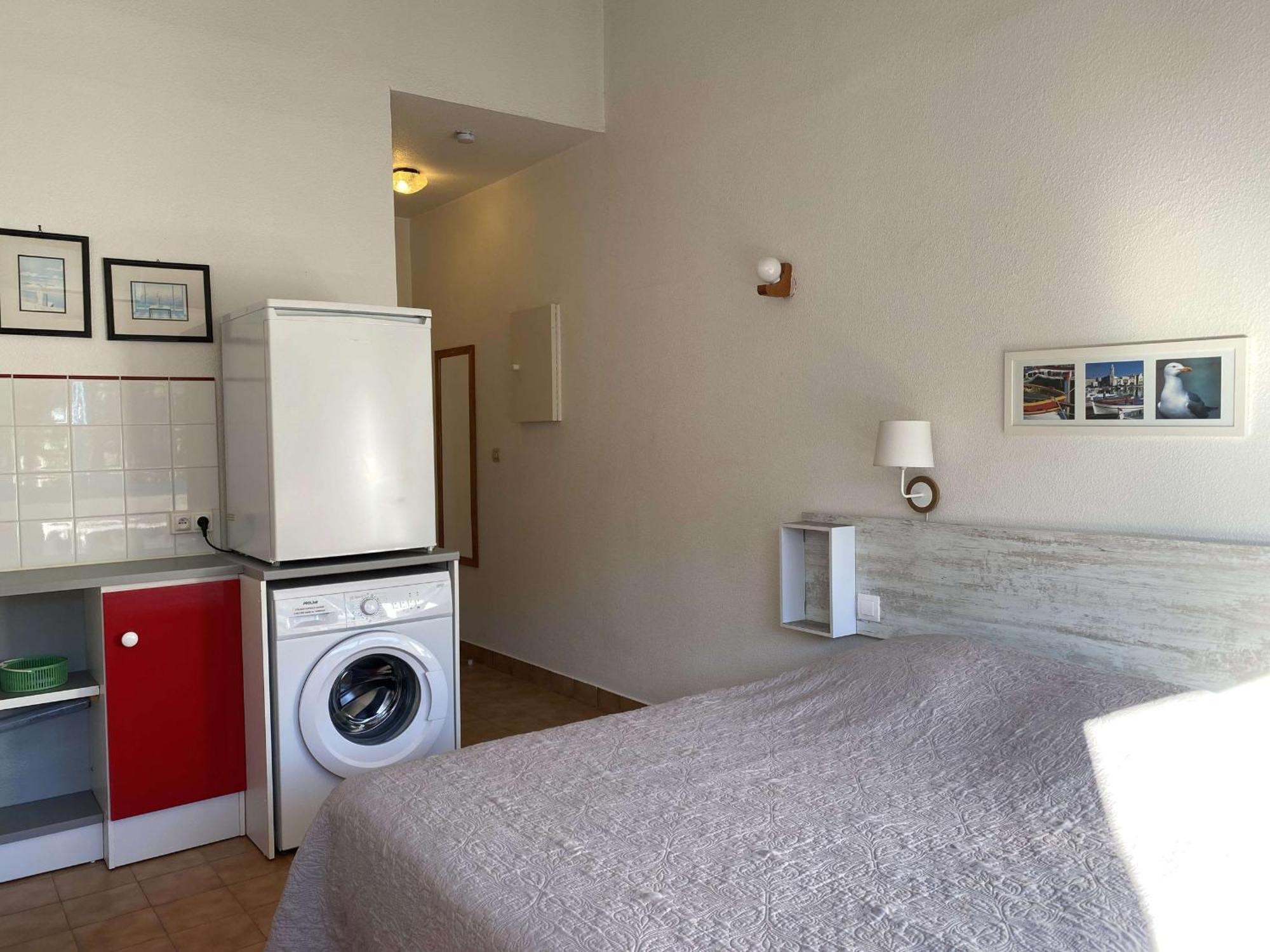 Studio Confort 2* Avec 2 Parkings Prives, Proche Thermes, Calme Et Bien Equipe - Balaruc-Les-Bains - Fr-1-553-114 Buitenkant foto