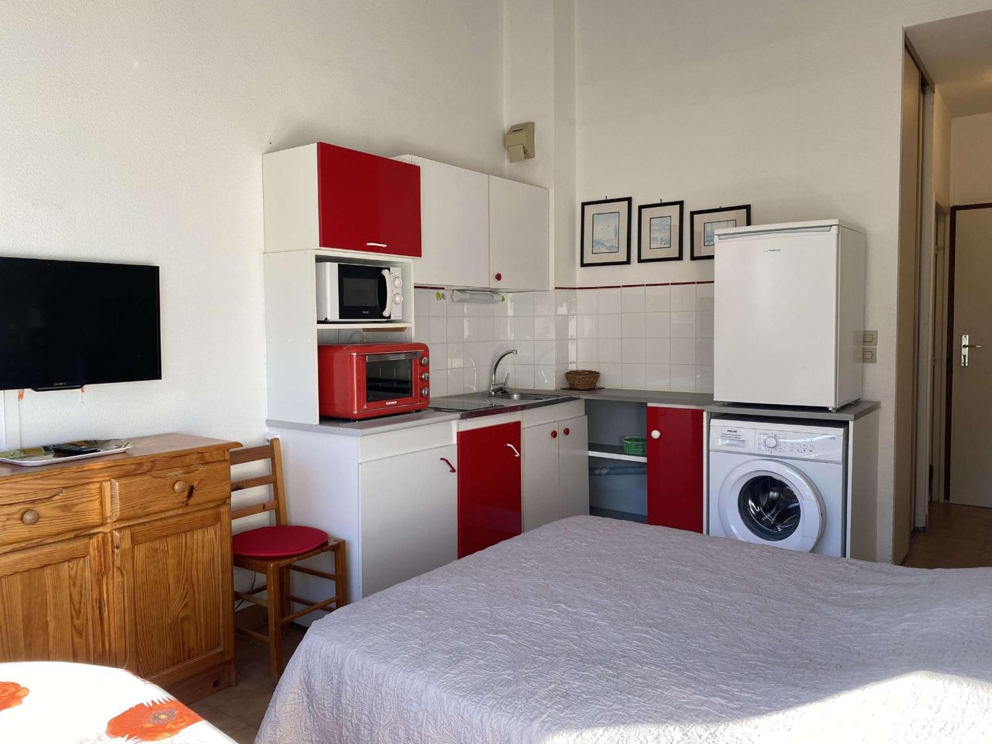 Studio Confort 2* Avec 2 Parkings Prives, Proche Thermes, Calme Et Bien Equipe - Balaruc-Les-Bains - Fr-1-553-114 Buitenkant foto